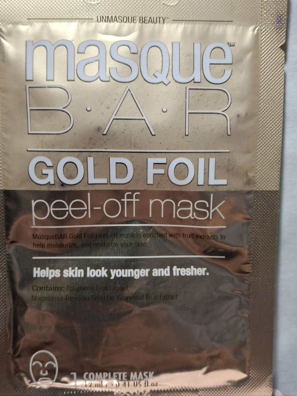 Shower Cap MasqueBAR Gold Foil Peel-Off Mask & Jade Facial Roller Set